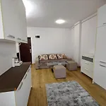 Park Near Iulius Mall, Wi-fi, Walk-in Showe Apartmán Kluž