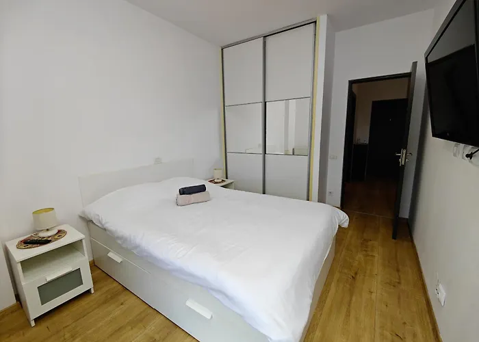 Park Near Iulius Mall, Wi-fi, Walk-in Showe 아파트 클루지나포카