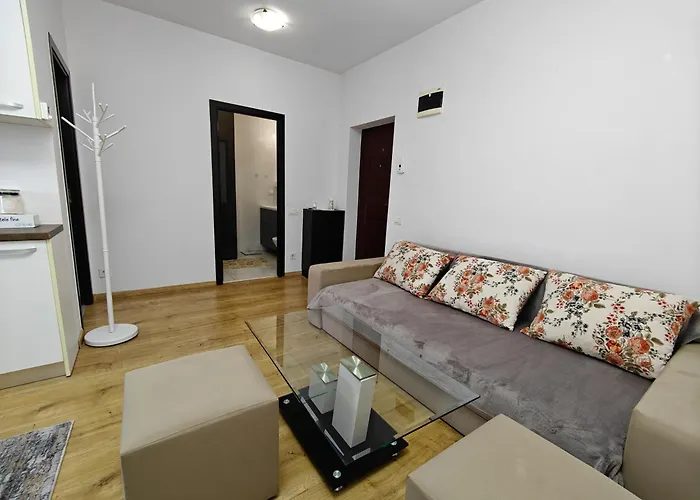 아파트 Park Near Iulius Mall, Wi-fi, Walk-in Showe 클루지나포카